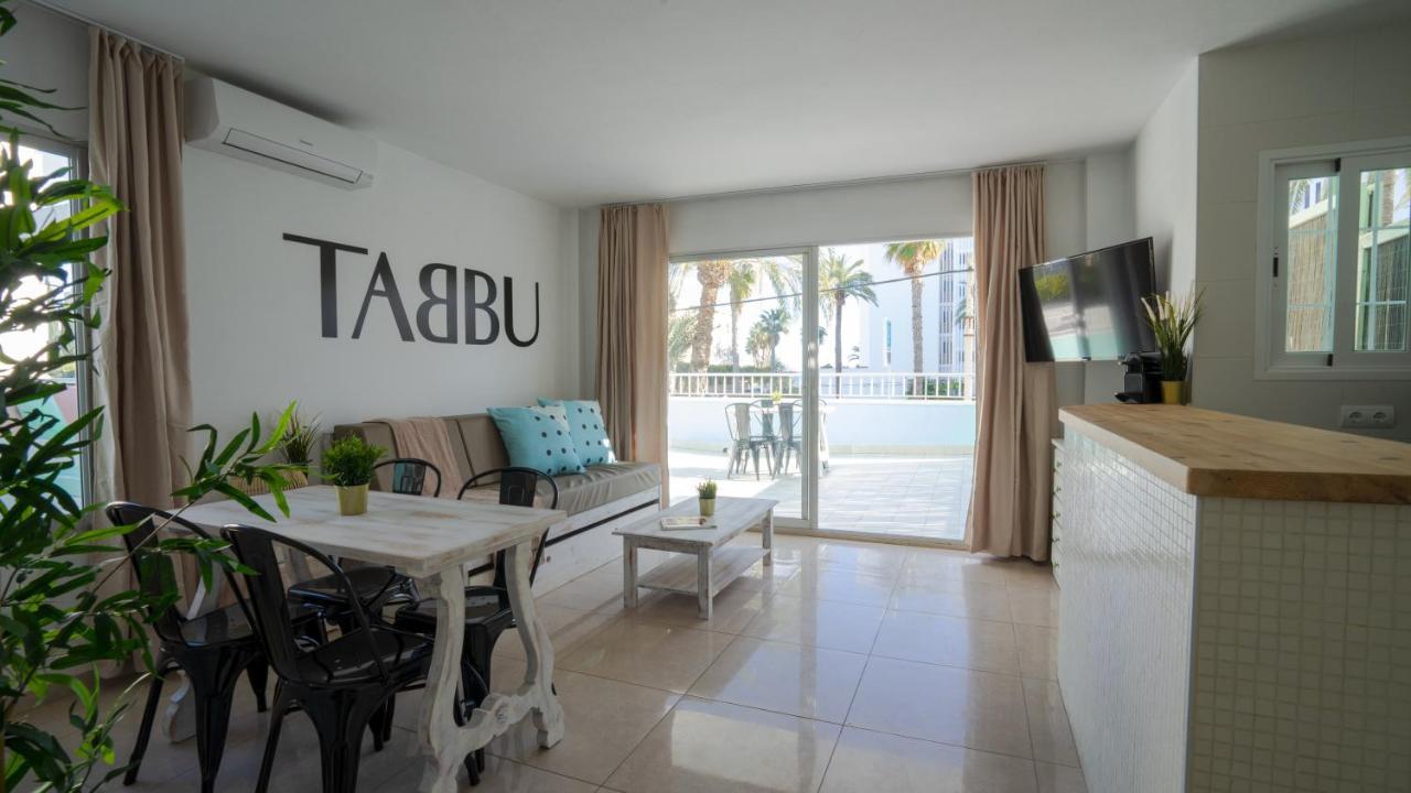 Tabbu Ibiza Apartments Playa d'en Bossa Bagian luar foto