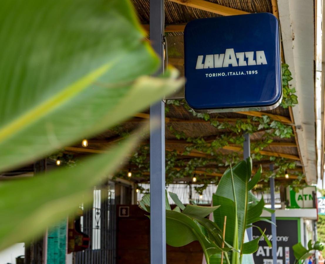 Tabbu Ibiza Apartments Playa d'en Bossa Bagian luar foto