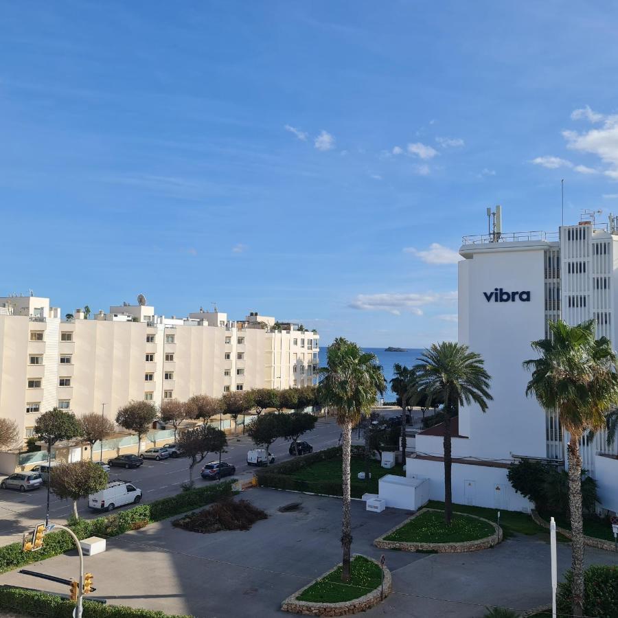 Tabbu Ibiza Apartments Playa d'en Bossa Bagian luar foto
