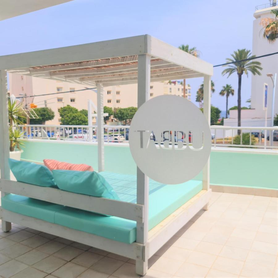 Tabbu Ibiza Apartments Playa d'en Bossa Bagian luar foto