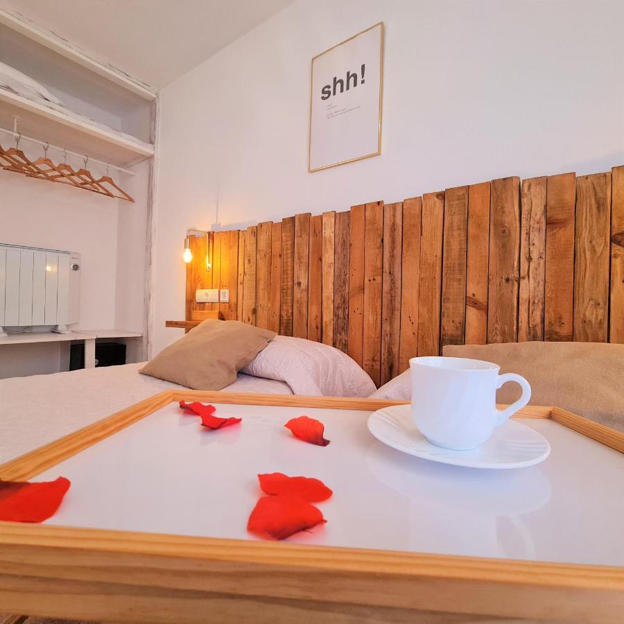 Tabbu Ibiza Apartments Playa d'en Bossa Bagian luar foto
