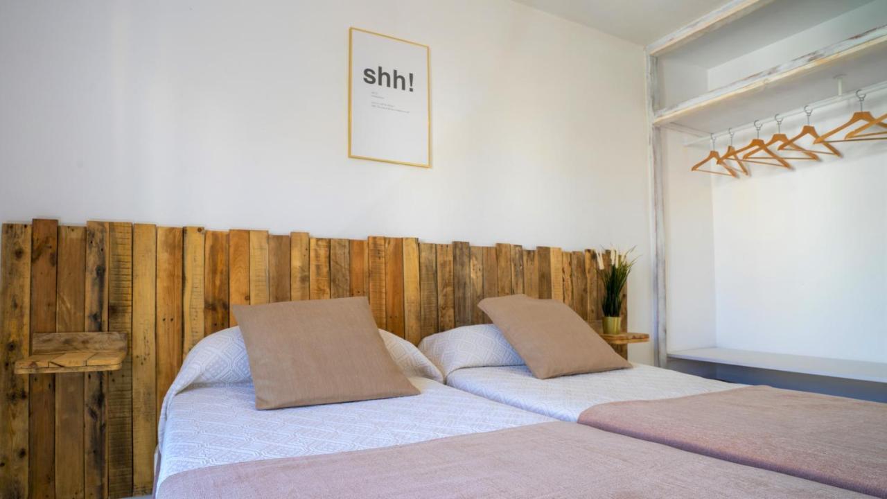 Tabbu Ibiza Apartments Playa d'en Bossa Bagian luar foto